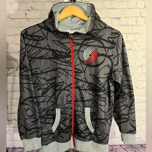 UNK NBA Official Portland Trailblazers Zip Up Hoodie. Youth XLg(18/20). Rare!